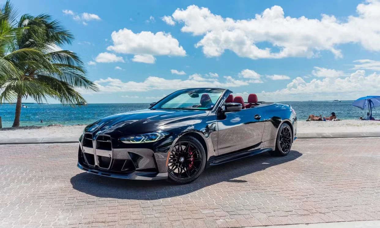 BMW M4 Competition xDrive 2024 — vehicle gallery, photo 1