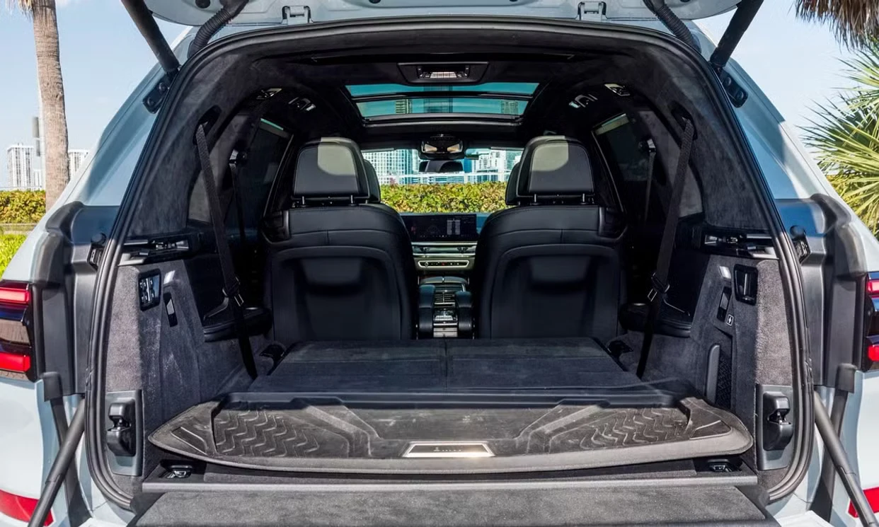 BMW X7 xDrive40i 2026 — vehicle gallery, photo 17