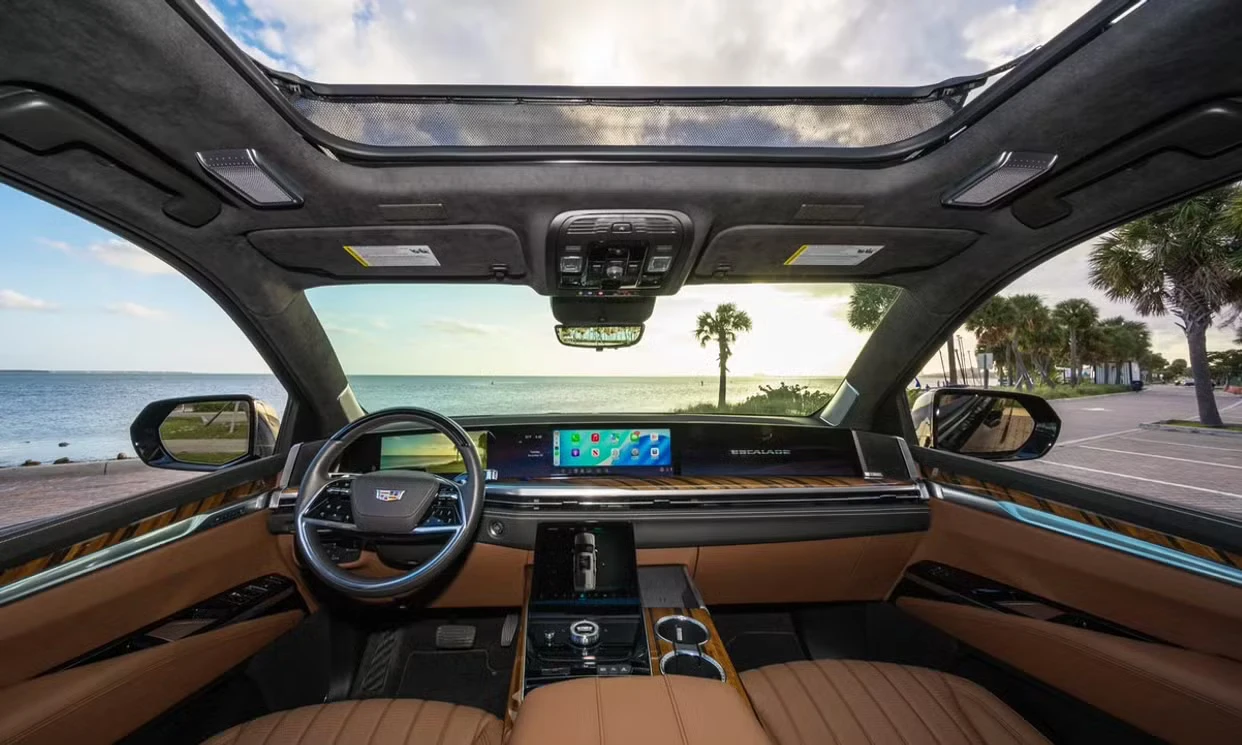 Cadillac Escalade ESV Sport Platinum 2025 — vehicle gallery, photo 10
