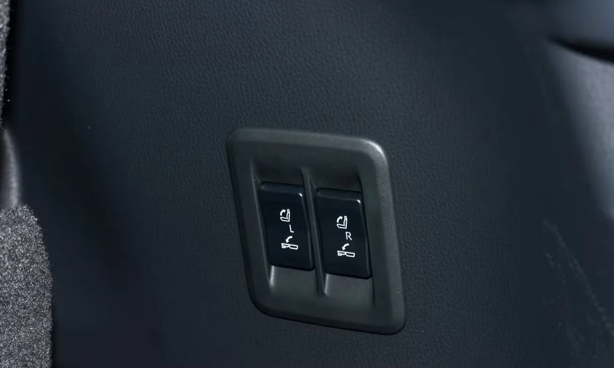 Lexus GX 550 Luxury+ 2025 — vehicle gallery, photo 21