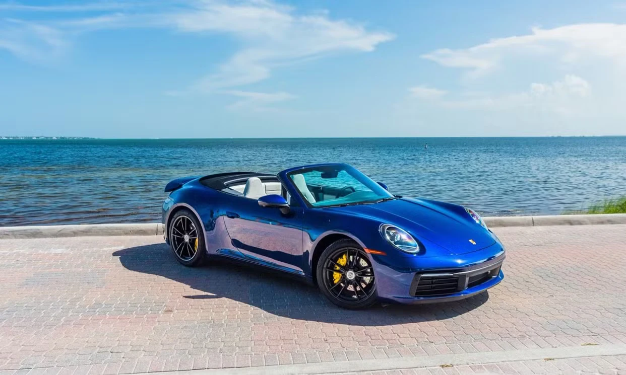 Porsche 911 Carrera 2021 — vehicle gallery, photo 1