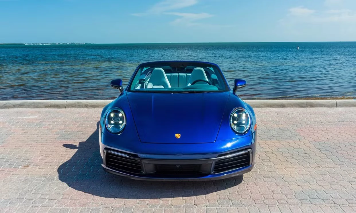 Porsche 911 Carrera 2021 — vehicle gallery, photo 8