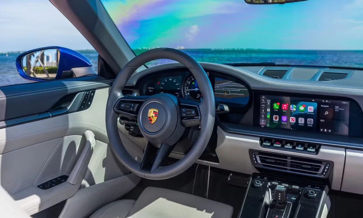 Porsche 911 Carrera 2021 — vehicle gallery, photo 11