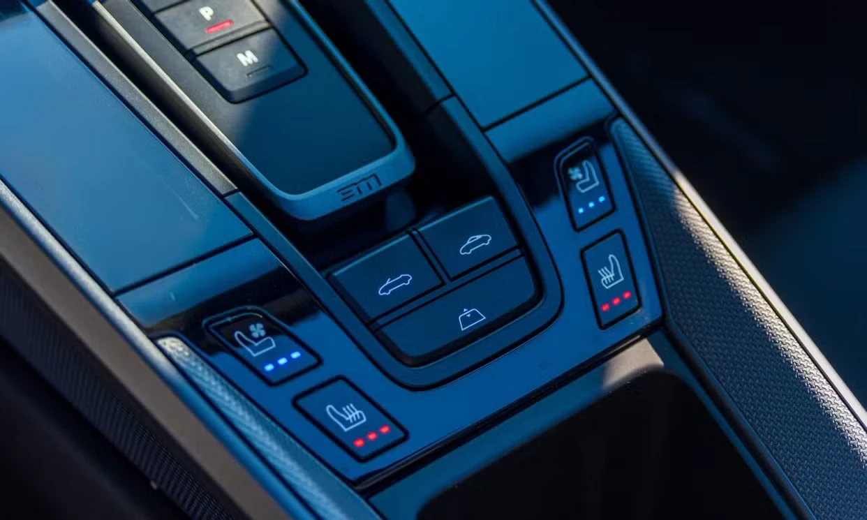Porsche 911 Carrera 2023 — vehicle gallery, photo 12