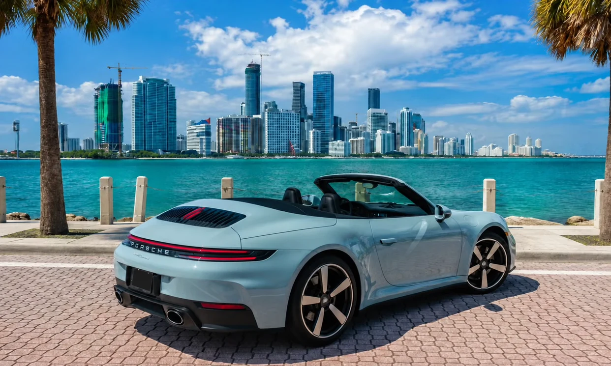 Porsche 911 Carrera 2025 — vehicle gallery, photo 2