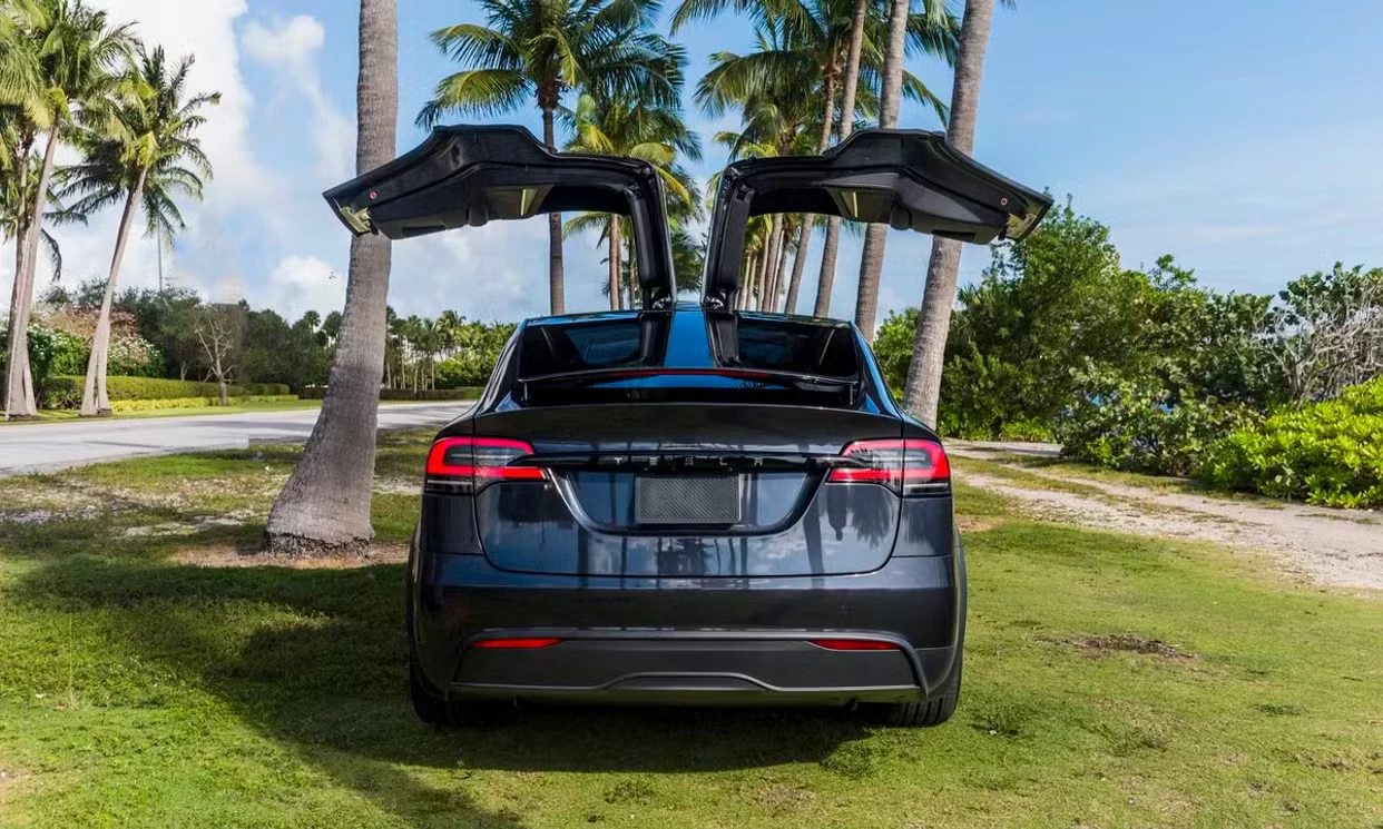 Tesla Model X 2024 — vehicle gallery, photo 6